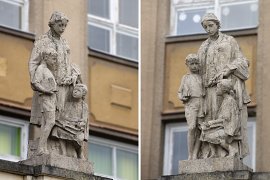 Základní škola Na nábřeží - socha na balkoně nad hlavním vchodem..